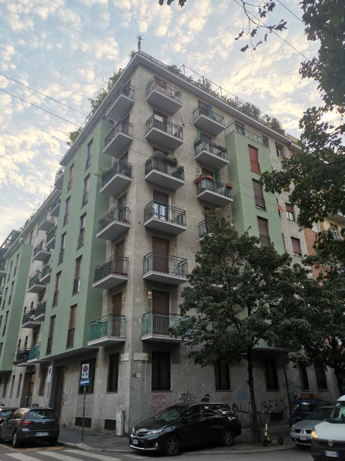 Milk Ribbon Apartment Милано Екстериор снимка